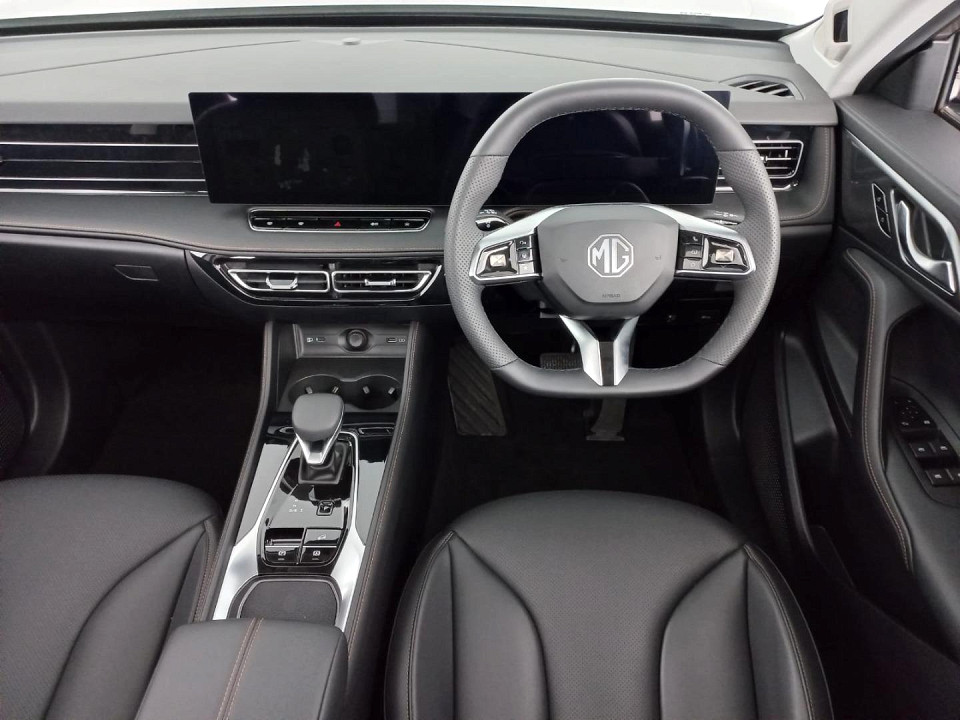 2026 MG HS 1.5T LUXURY AT