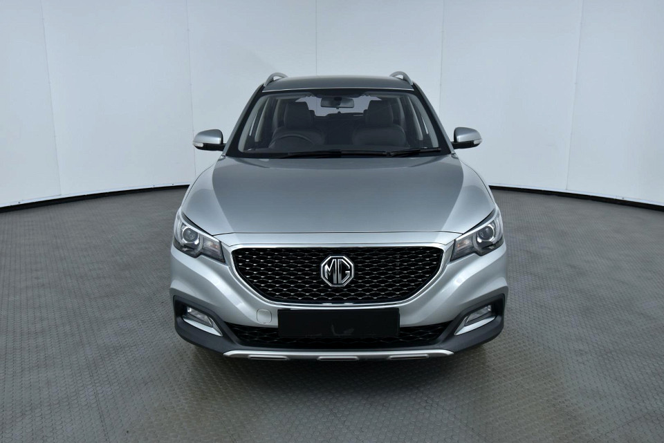 2026 MG ZS 1.5 LUXURY AT