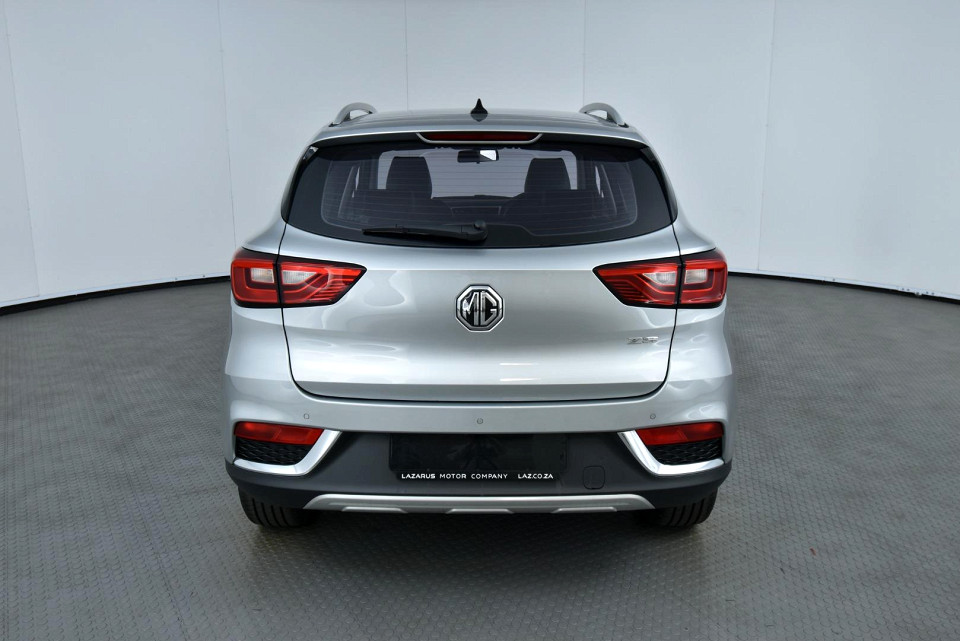 2026 MG ZS 1.5 LUXURY AT