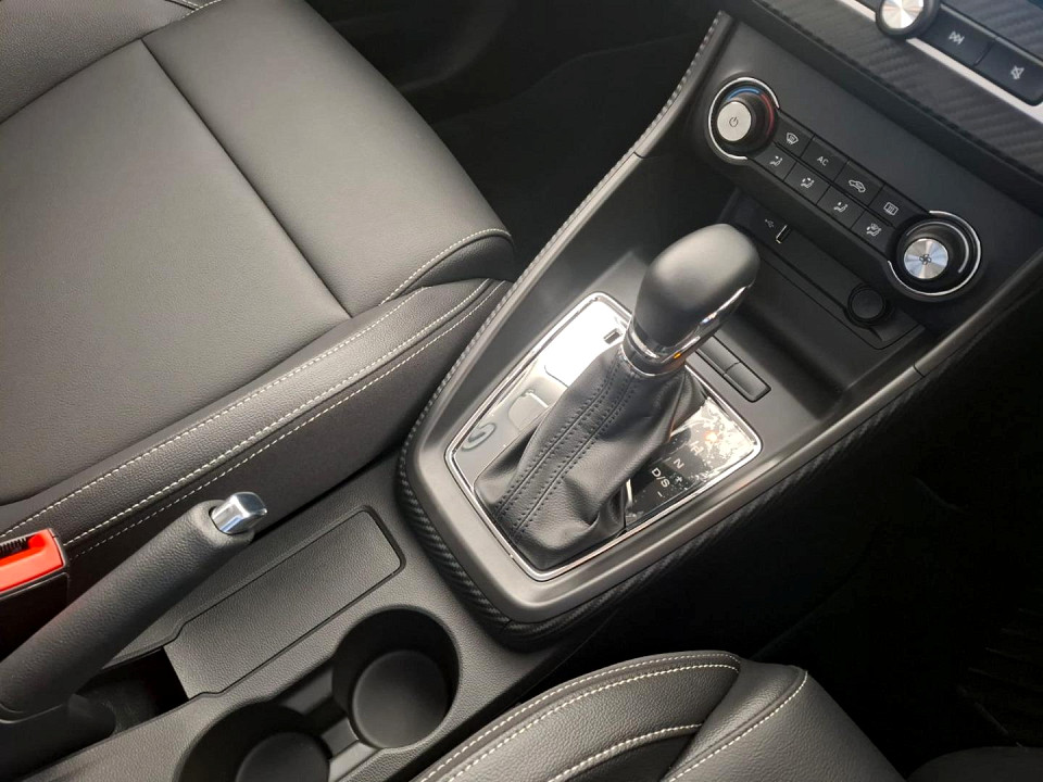 2026 MG ZS 1.5 LUXURY AT