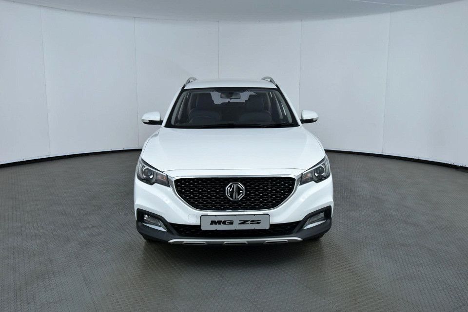 2026 MG ZS 1.5 LUXURY AT