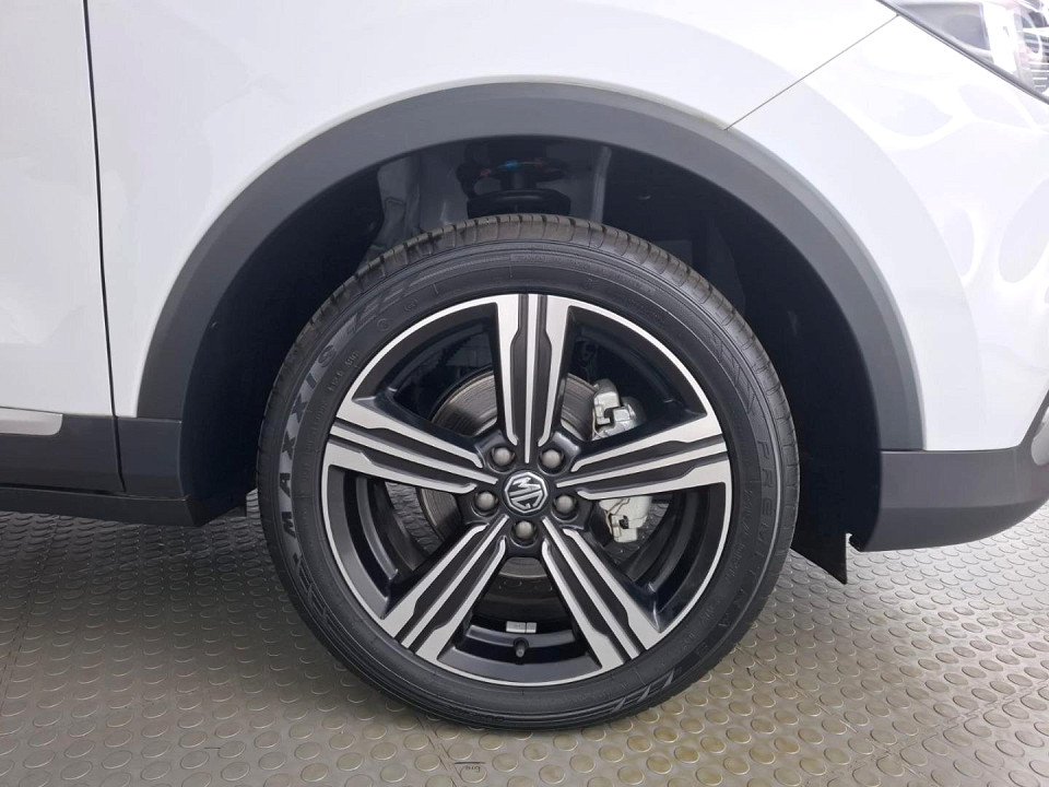 2026 MG ZS 1.5 LUXURY AT