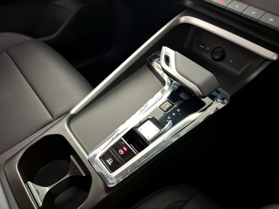 2026 MG ZS PRO 1.5T LUXURY CVT