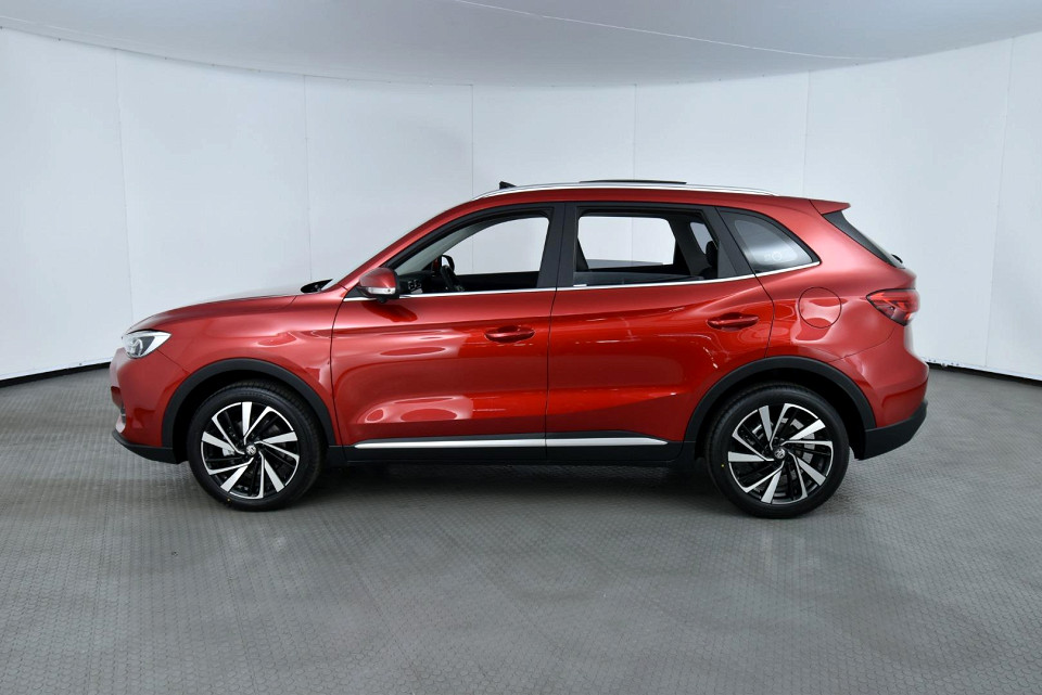 2026 MG ZS PRO 1.5T LUXURY CVT
