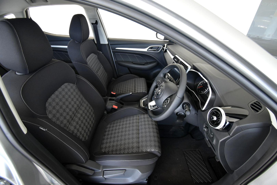 2025 MG ZS 1.5 COMFORT AT