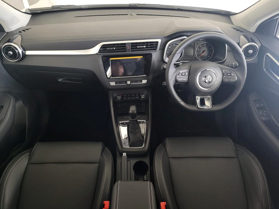 2025 MG ZS 1.5 LUXURY AT