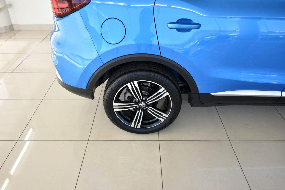 2025 MG ZS 1.5 LUXURY AT