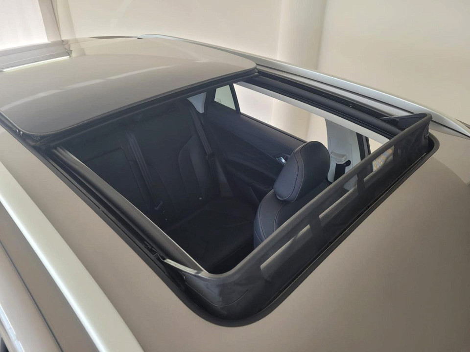 2025 MG HS 1.5T LUXURY AT