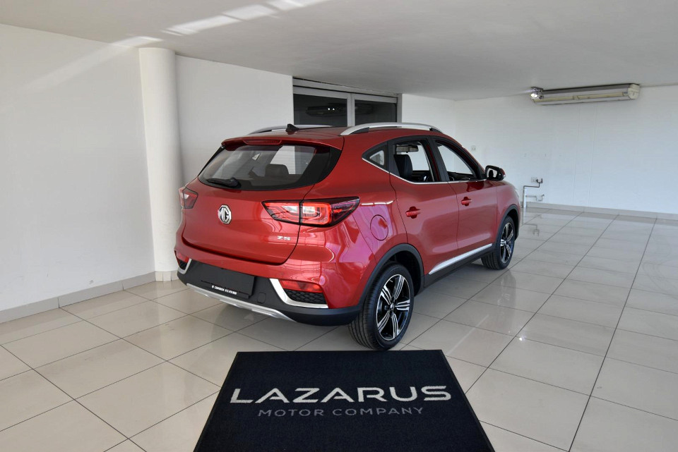 2025 MG ZS 1.5 LUXURY AT