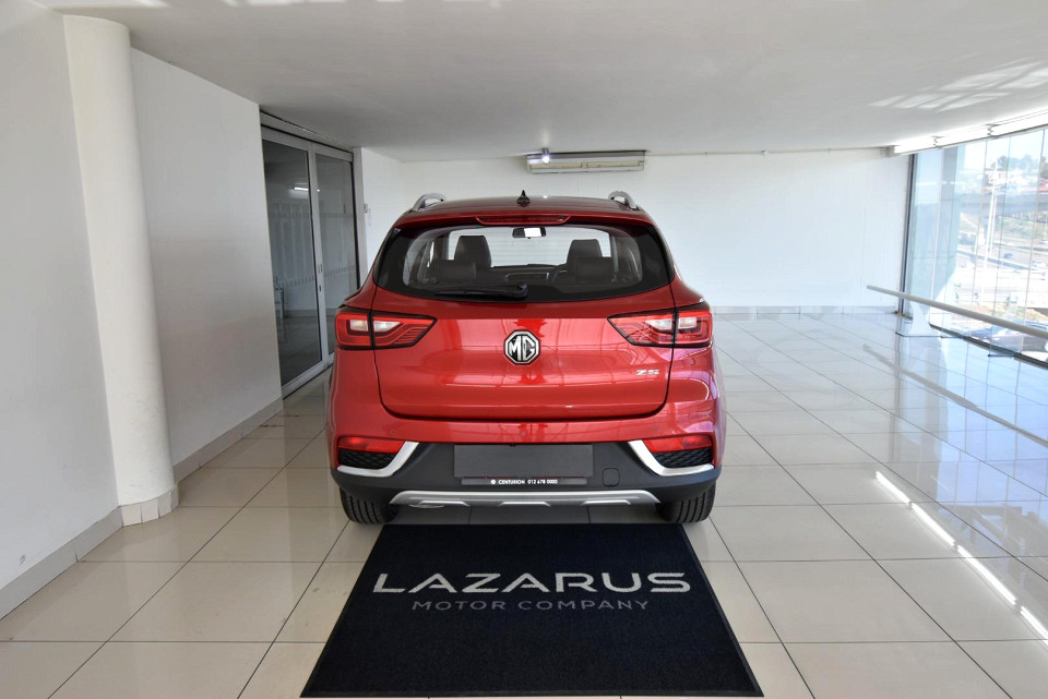 2025 MG ZS 1.5 LUXURY AT