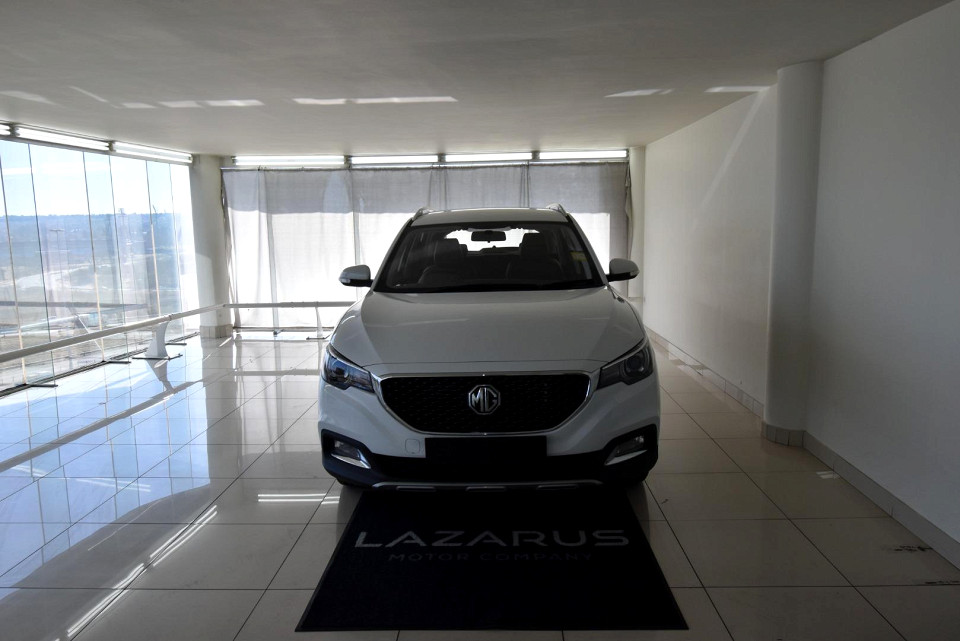 2025 MG ZS 1.5 LUXURY AT